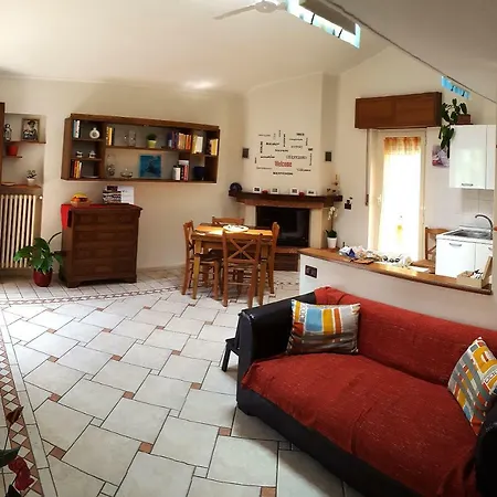 La Casa Con Il Soppalco Lejlighed *
